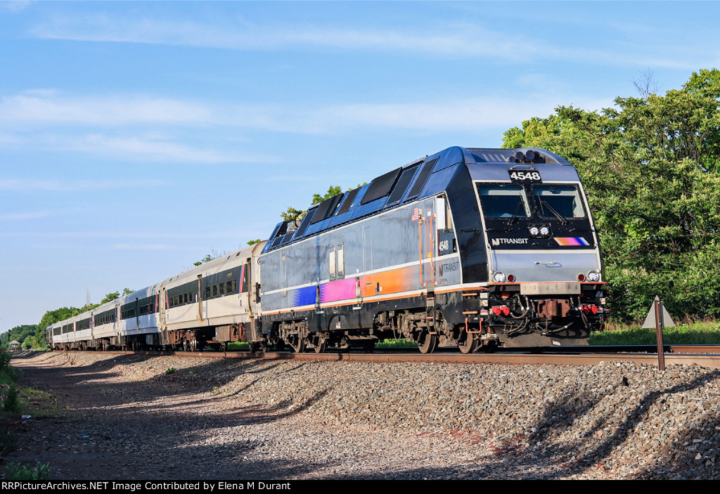 NJT 4548 on train 5533